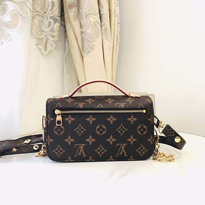 Fashion Brand Crossbody Bag with a Side Slot for Storing Cards