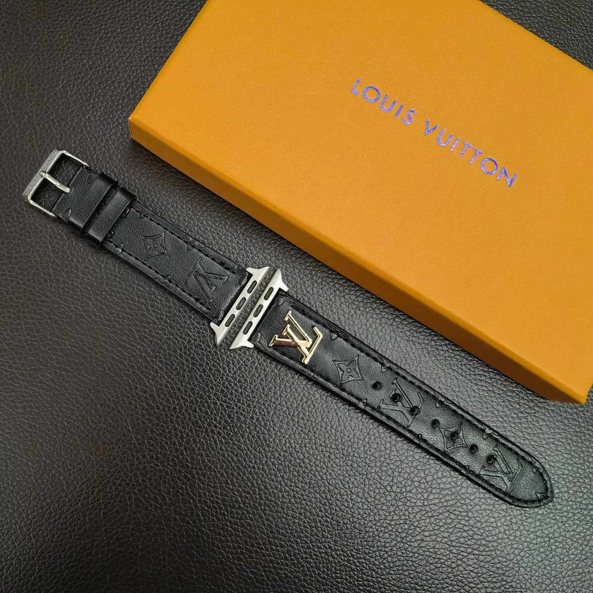 BAND METAL LOGO 3D EMBOSSED MONOGRAM LEATHER APPLE WATCH Roxy New