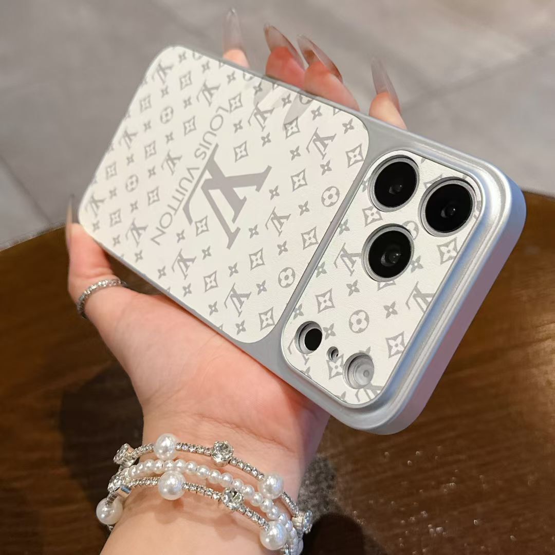 Luxurious Louis V Phone Case For iPhone 14-18 Pro & Pro Max