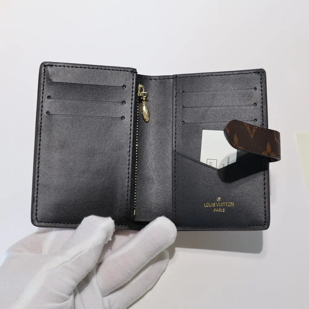 Fashion Monogram Slender Wallet
