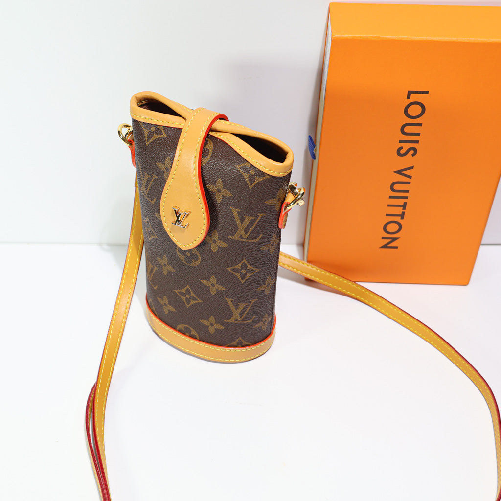 Luxury Louis Vuitton Pouch Crossbody Bag