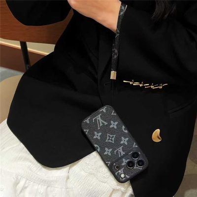 Louis Vuitton Phone Monogram Case with Strap For iPhone 13-18 Pro & Pro Max